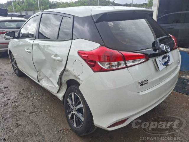 2019 TOYOTA YARIS 
