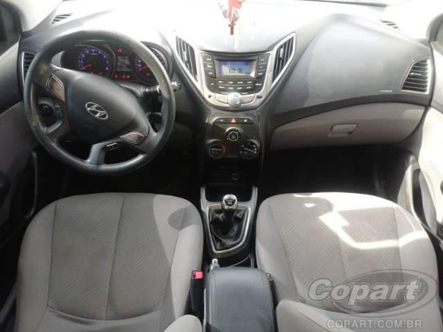 2014 HYUNDAI HB20S 