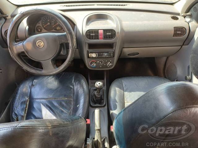 2004 CHEVROLET CORSA 
