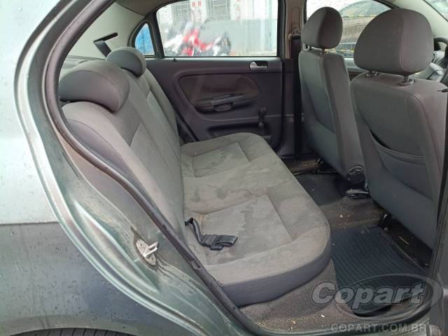2011 VOLKSWAGEN VOYAGE 