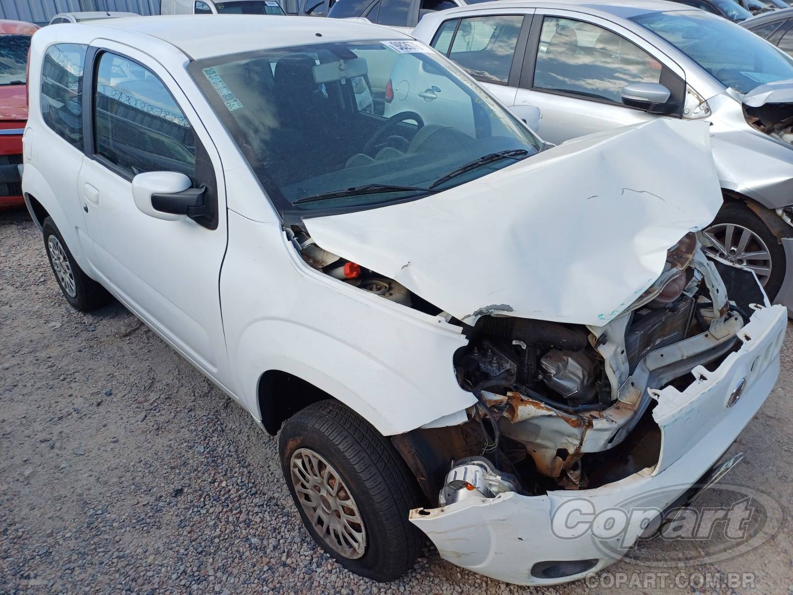Veículo Fiat Uno Fiat Uno Vivace 1.0 Evo 2013 Colisão Média Monta 2013 em leilão