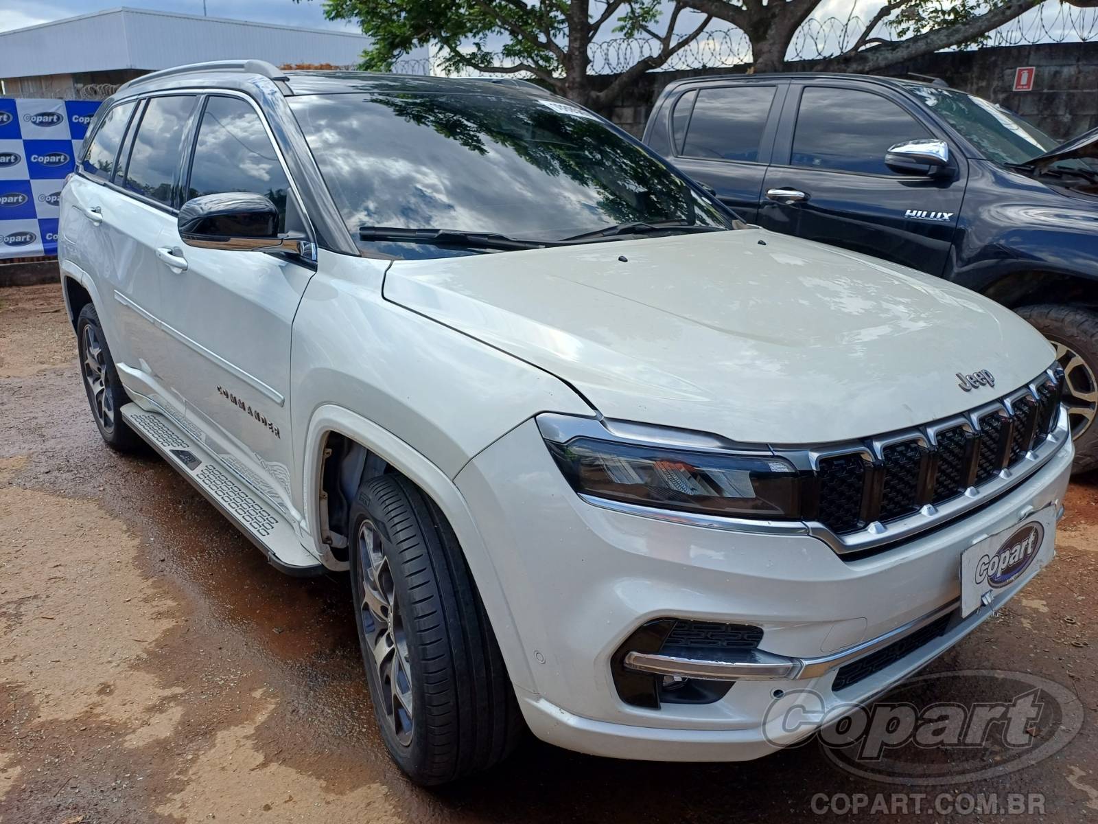 Veículo Fiat Commander Jeep Commander Overland TD380 2.0 MultiJet Turbo 2023 2023 em leilão