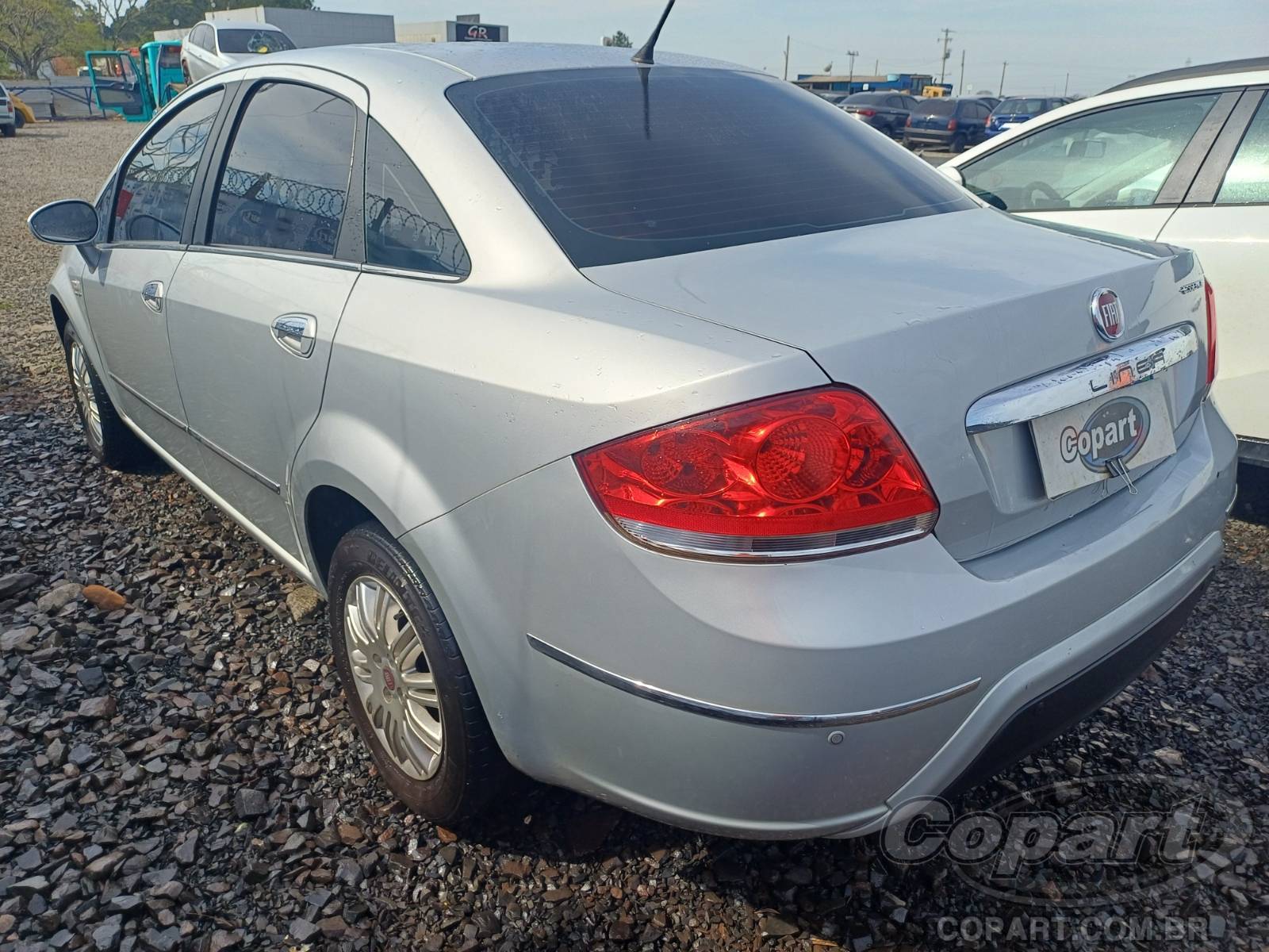 Foto 3: 2015 FIAT LINEA