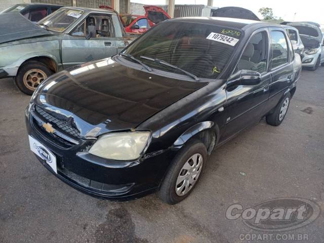 2011 CHEVROLET CLASSIC 