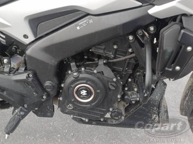 2025 BAJAJ DOMINAR 
