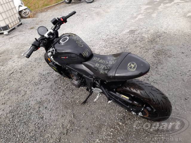 2024 TRIUMPH TRIDENT 