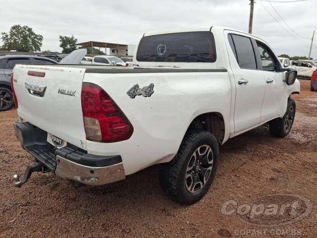 2021 TOYOTA HILUX CD 