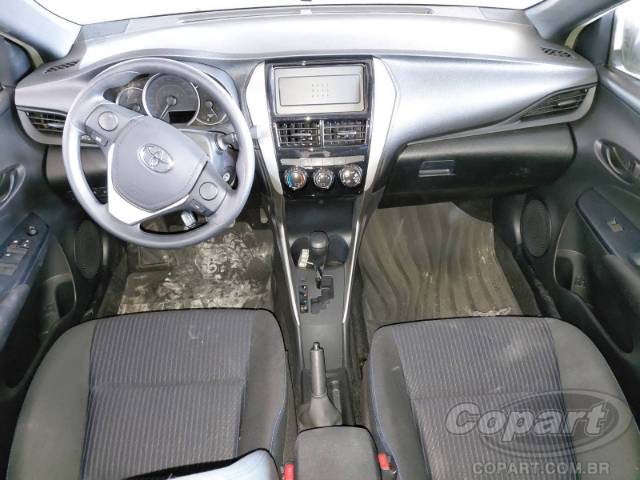 2022 TOYOTA YARIS 