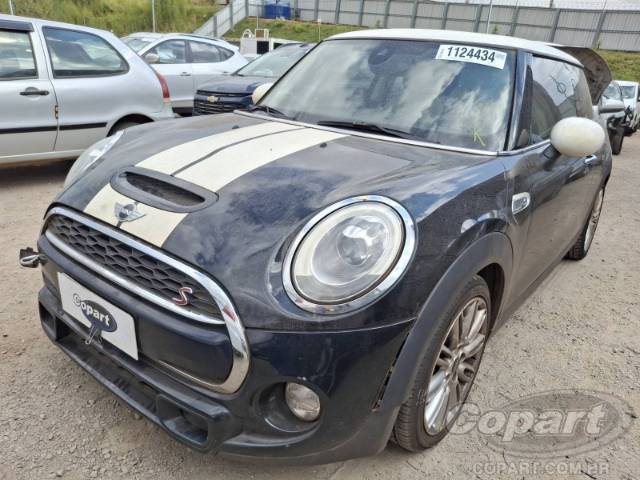 2015 MINI COOPER 