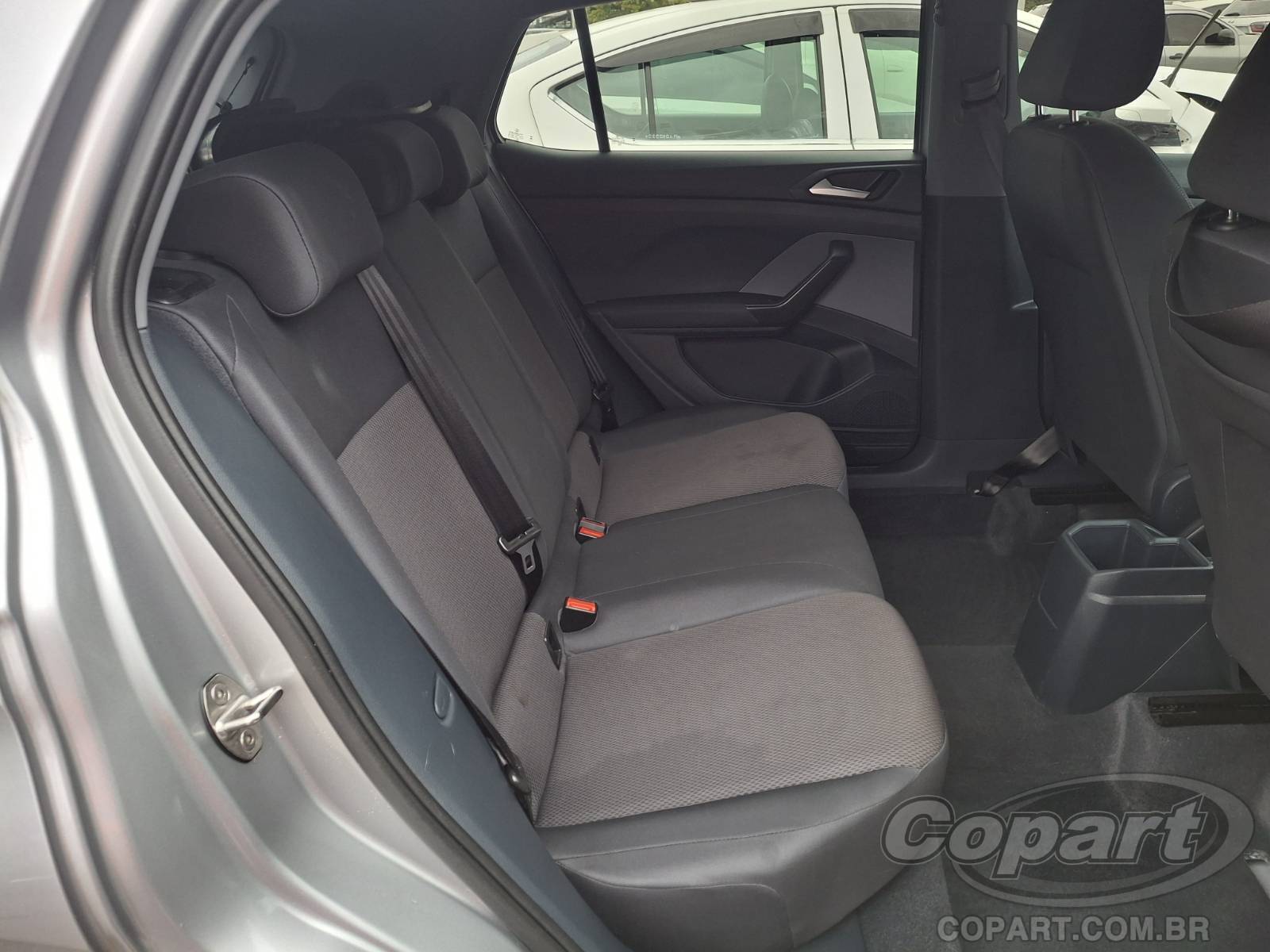 2024 VOLKSWAGEN T-CROSS — foto 6 de 10