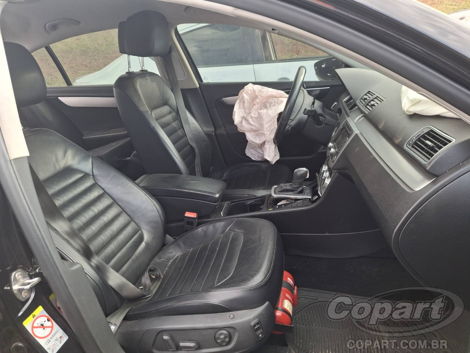 2014 VOLKSWAGEN PASSAT — foto 5 de 15