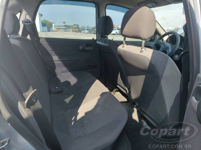 2005 CHEVROLET CLASSIC 