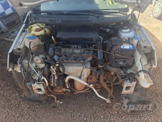 2016 VOLKSWAGEN VOYAGE 