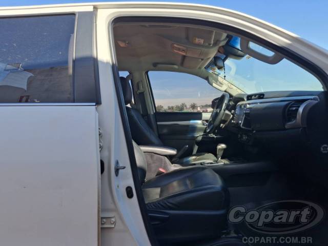 2021 TOYOTA HILUX CD 