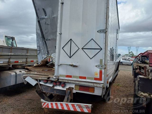 2011 FORD CARGO 815E 