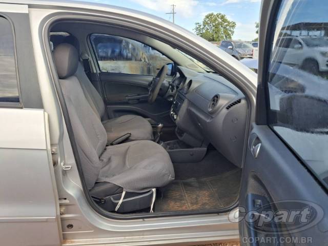 2013 VOLKSWAGEN VOYAGE 