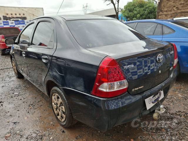 2013 TOYOTA ETIOS SEDA 