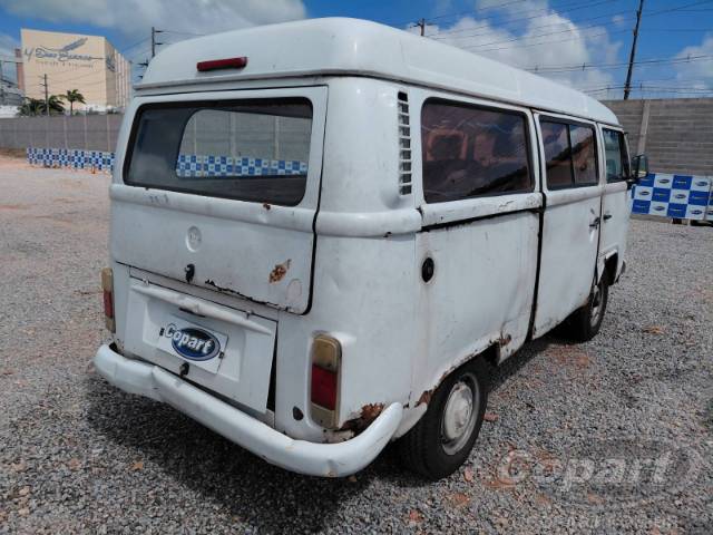 2011 VOLKSWAGEN KOMBI 