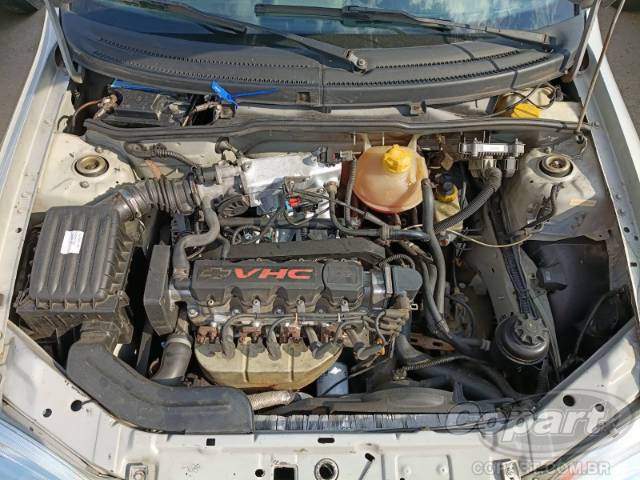 2004 CHEVROLET CORSA SEDAN 