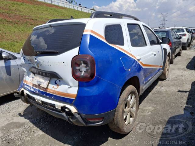 2022 RENAULT DUSTER 