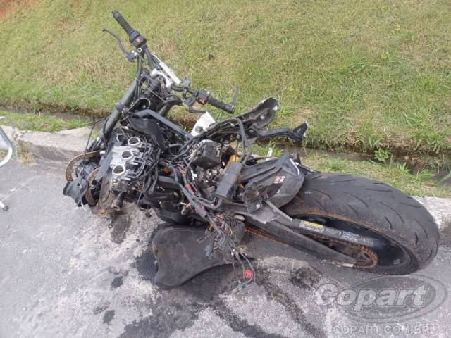 2024 TRIUMPH STREET TRIPLE 