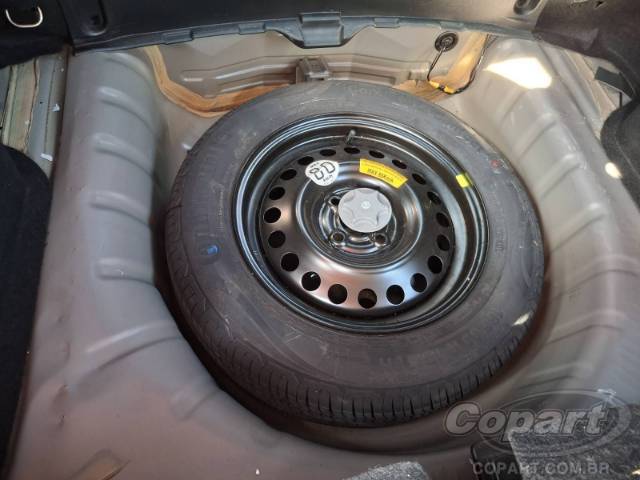 2019 NISSAN KICKS 