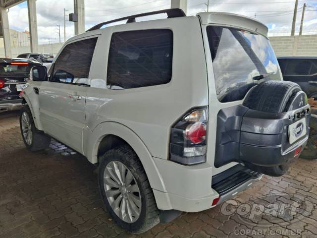 2016 MITSUBISHI PAJERO FULL 