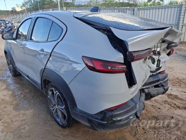 2024 FIAT FASTBACK 