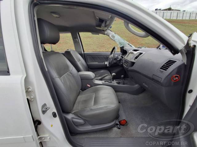 2013 TOYOTA HILUX CD 