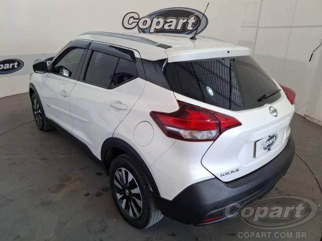 2019 NISSAN KICKS 