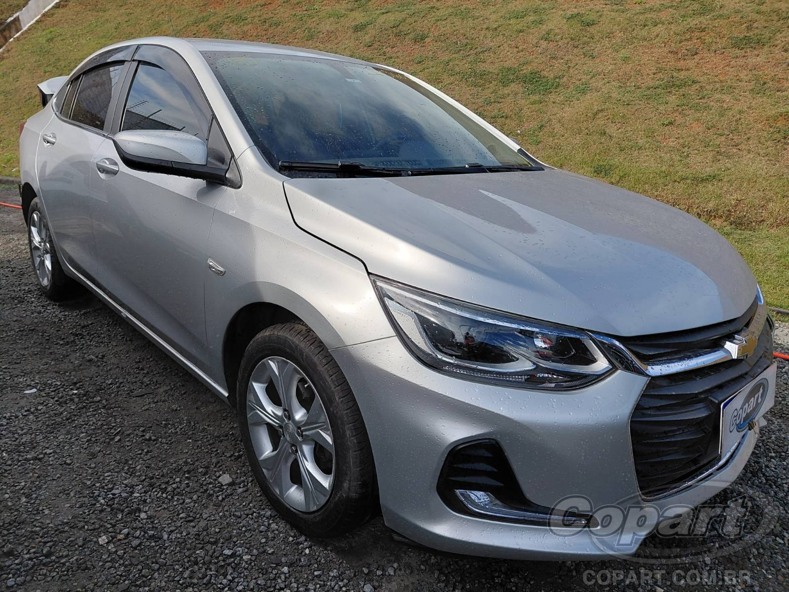 Chevrolet Onix Plus 2020 em leilão