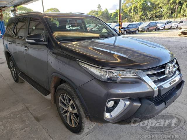 2017 TOYOTA HILUX SW4 