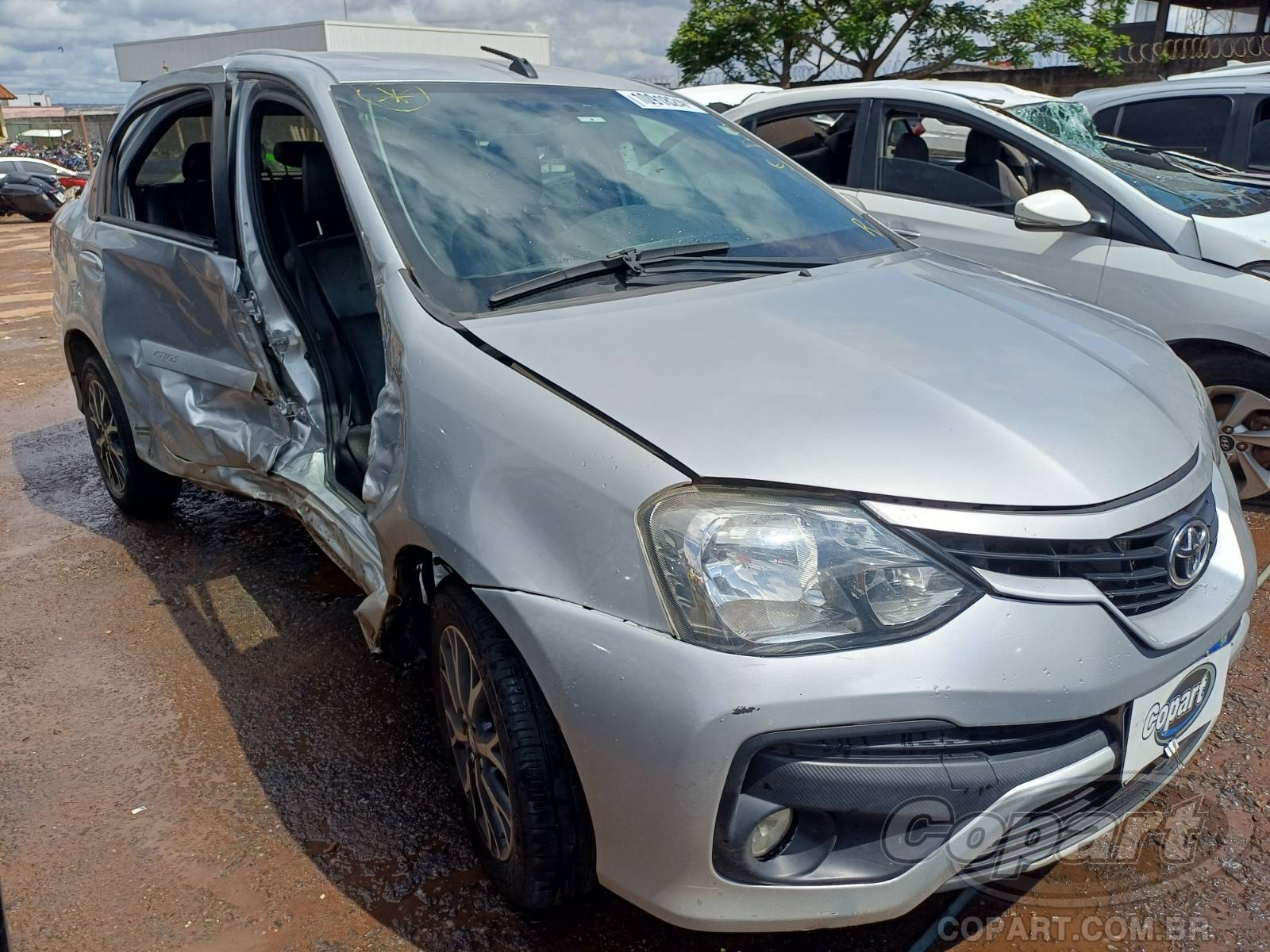 Veículo Toyota Etios Toyota Etios Seda Platinum AT 1.5 16V Dual VVT-i 2017 2017 em leilão