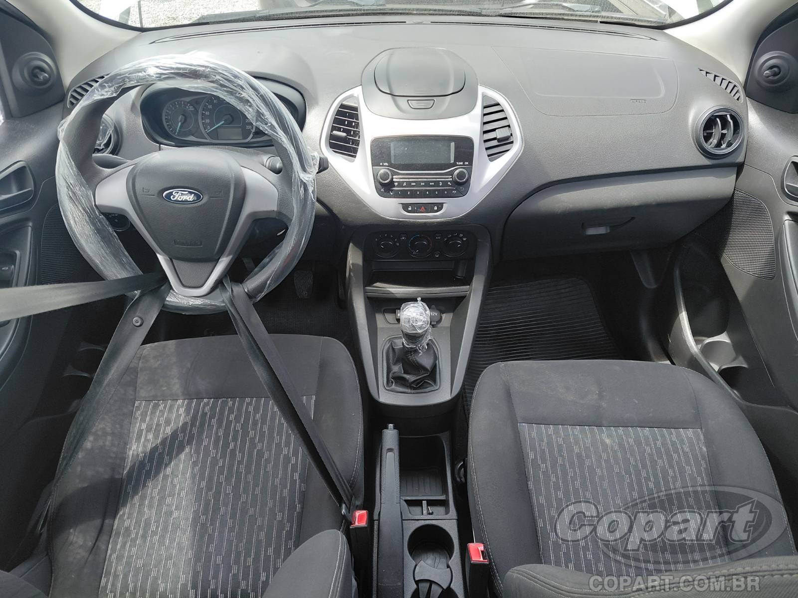 Foto 8 de 13: 2019 FORD KA SEDAN