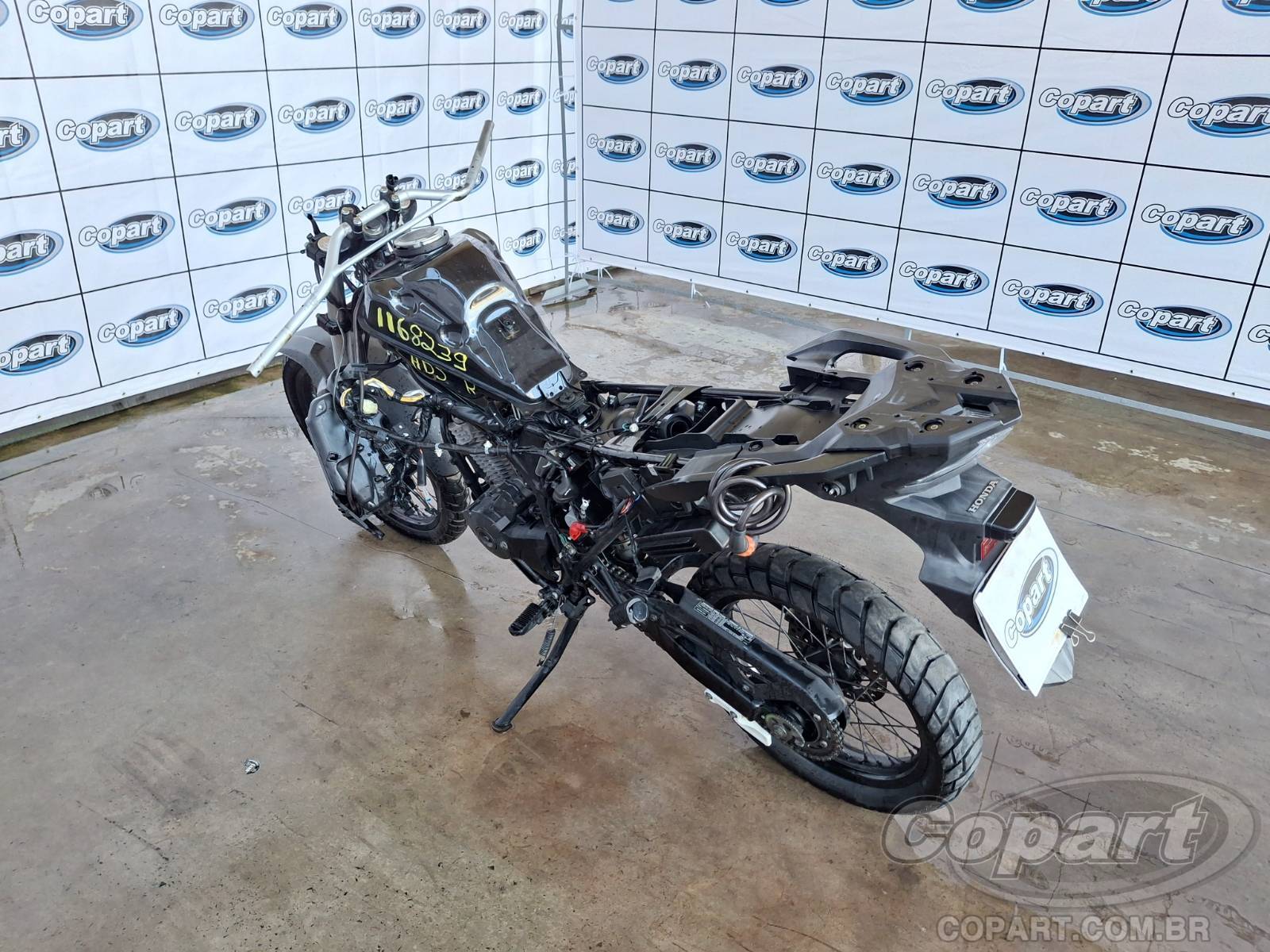 2025 HONDA XRE SAHARA 300 — leilão em Candeias/BA (foto 3)