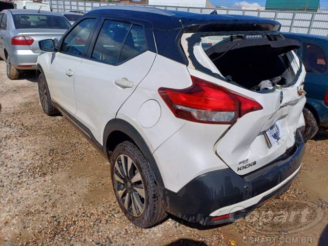 2018 NISSAN KICKS 