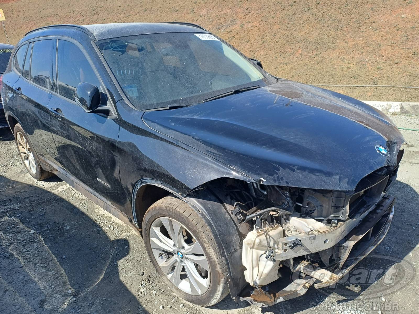 Veículo BMW X1 BMW X1 sDrive20i Active Flex 2.0 16V Twin Turbo 2016 2016 em leilão