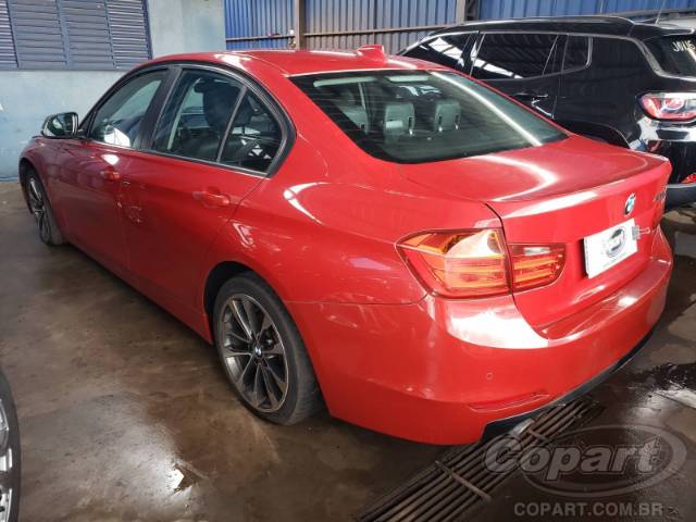 2013 BMW SERIE 3 