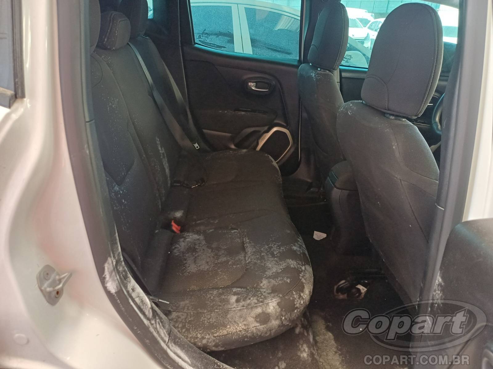 Foto 6 de 10: 2016 JEEP RENEGADE