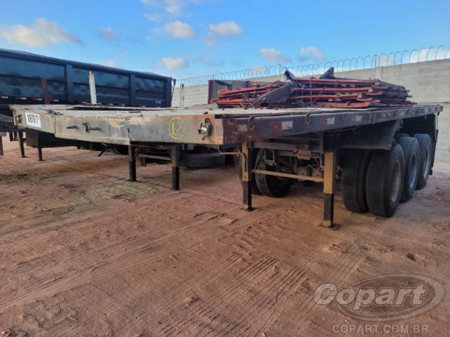 2011 GUERRA SEMI-REBOQUE 