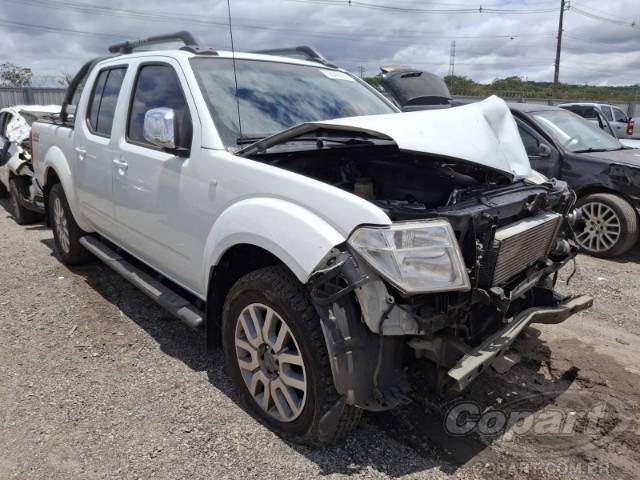 2016 NISSAN FRONTIER CD 