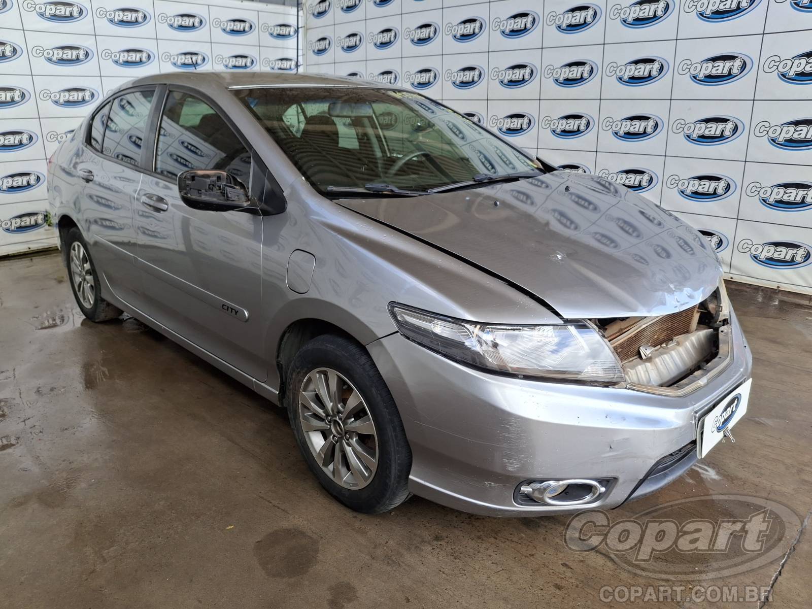 Veículo Honda City Honda City LX 1.5 16V 2013 Recuperado 2013 em leilão