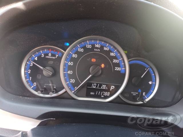 2021 TOYOTA YARIS SEDA 