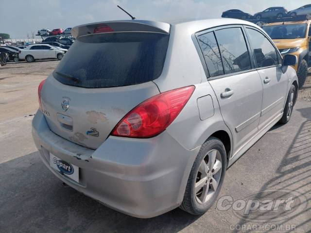 2013 NISSAN TIIDA 