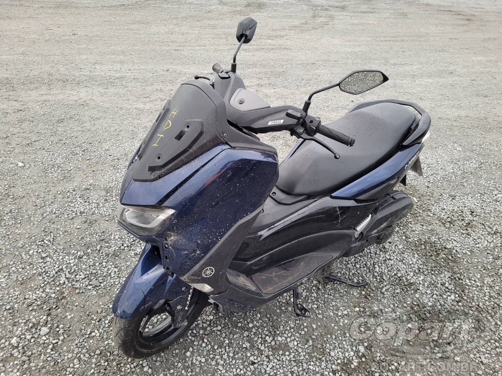 Foto 2: 2021 YAMAHA NMAX