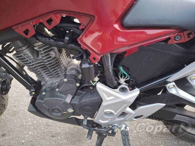 2026 HONDA CB 300F 