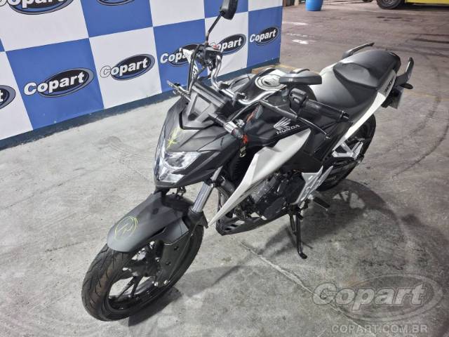 2026 HONDA CB 300F 