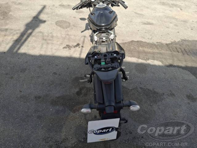 2025 YAMAHA YZF R15 