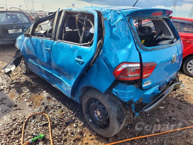 2015 VOLKSWAGEN FOX 