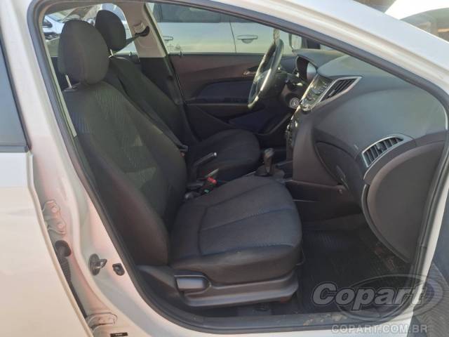 2014 HYUNDAI HB20S 